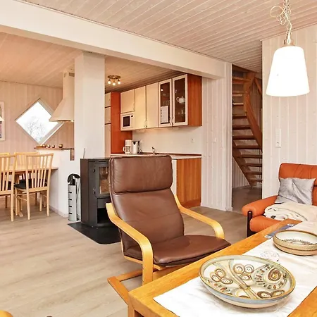 Holiday home Three-bedroom In 4 Gelting