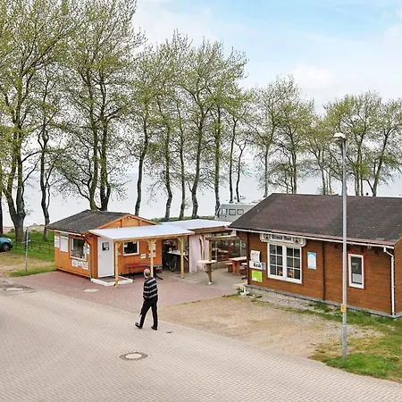 Three-bedroom In 4