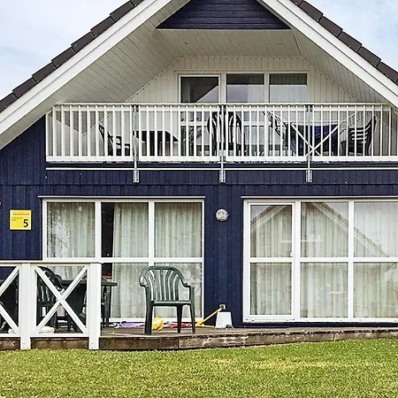 Three-bedroom In 4