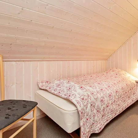 Hébergement de vacances 8 Person In *